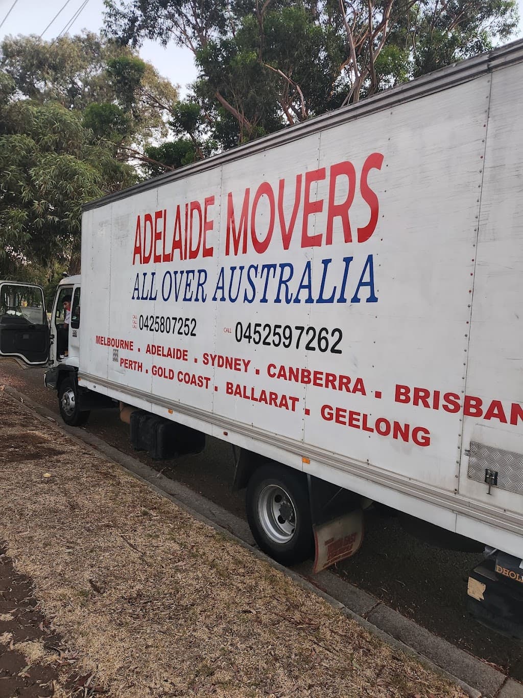 Movers And Packers