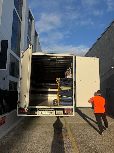 Hard & Fast Removalists — Customer photo