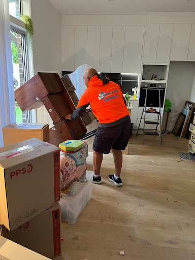 Quick & Easy removals and storage — Customer photo