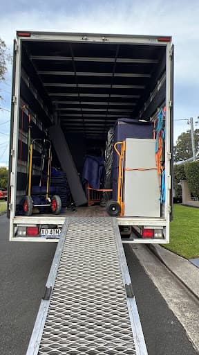 Hard & Fast Removalists — Customer photo