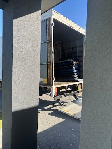 Perth Moving Company ( Urgent Removals ) — Customer photo